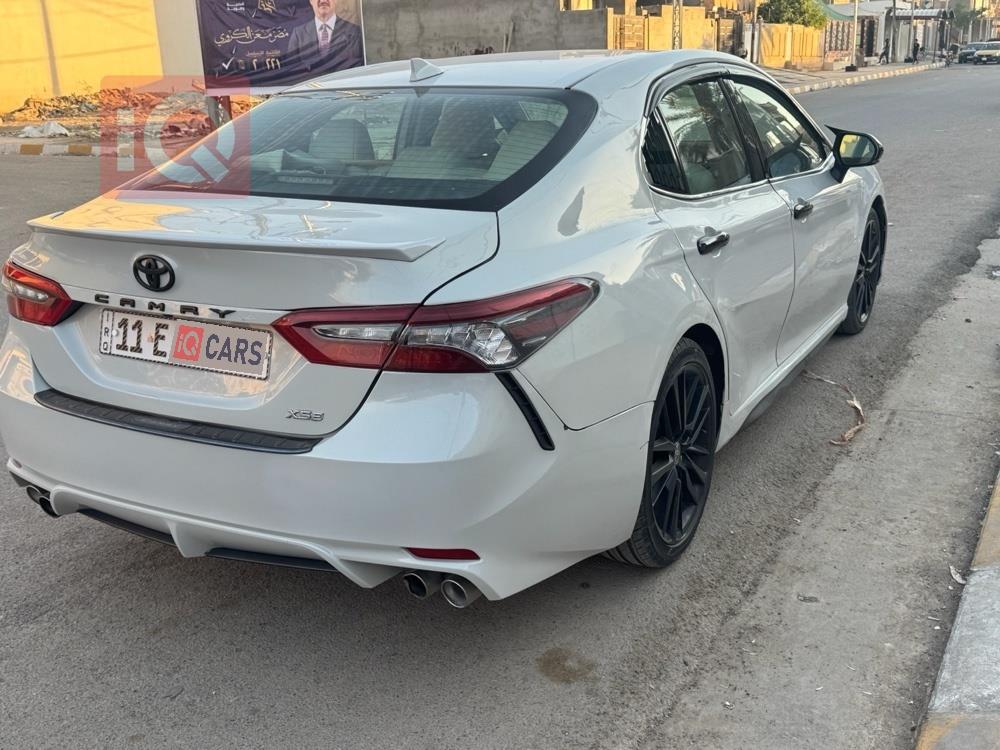 تۆیۆتا کامری